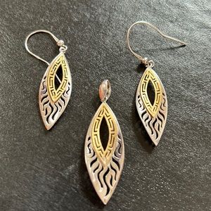 Pendant and earrings Set
